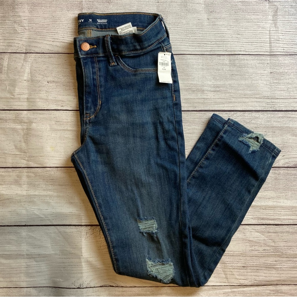 NWT girls Old Navy Jeans size 12 plus ballerina Jeggings.